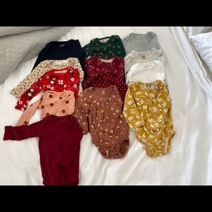 13 piece Carter’s onesie lot size 9 months